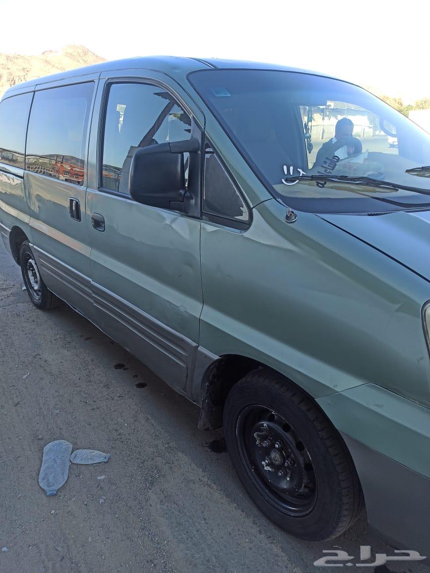 بسعر 13500 هيونداى H1 أوتوماتيك بنزين موديل 2006 ممشي 36064438766871938111