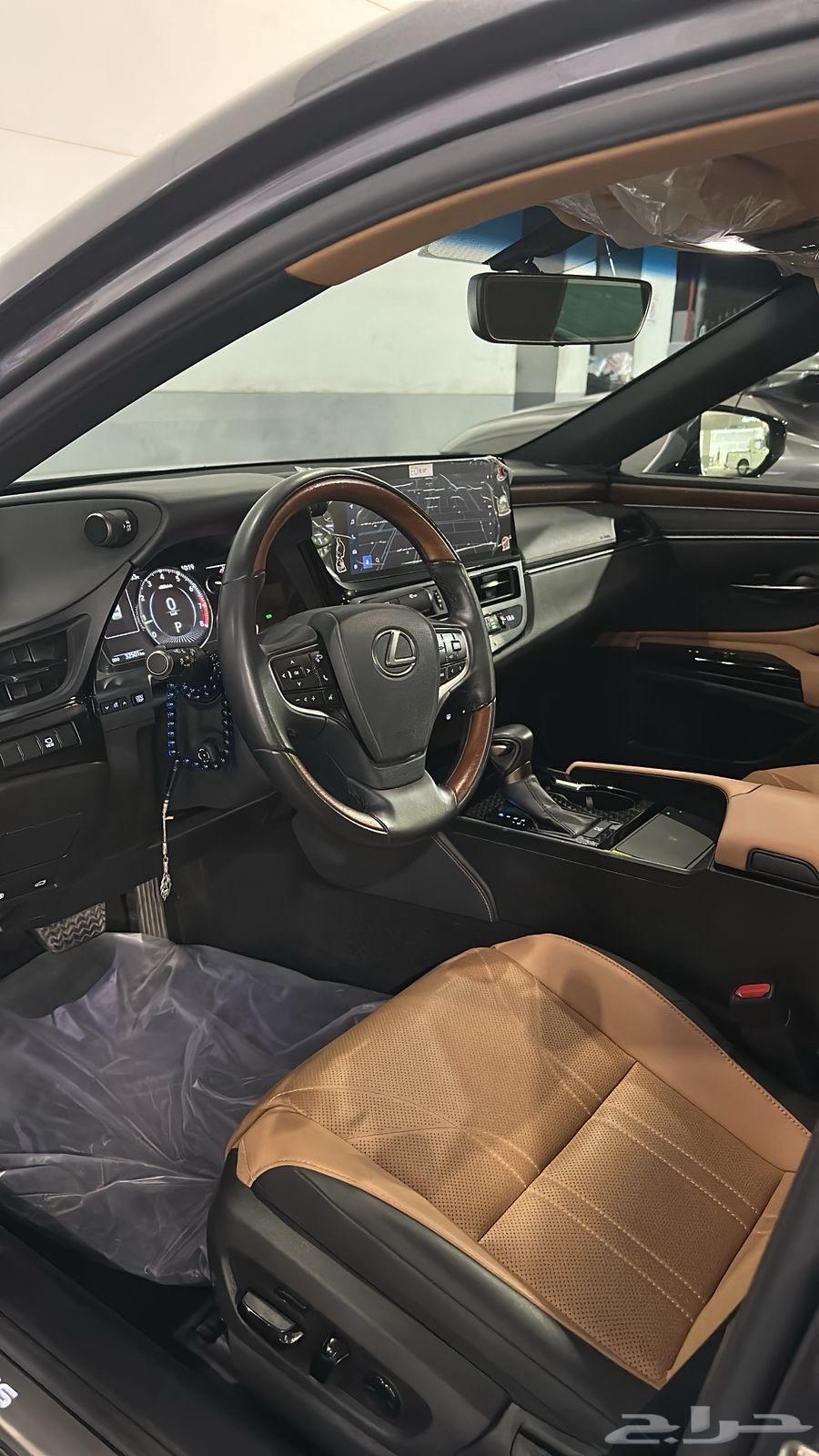 لكزس إس 2024 البيع قريب64435081637635113