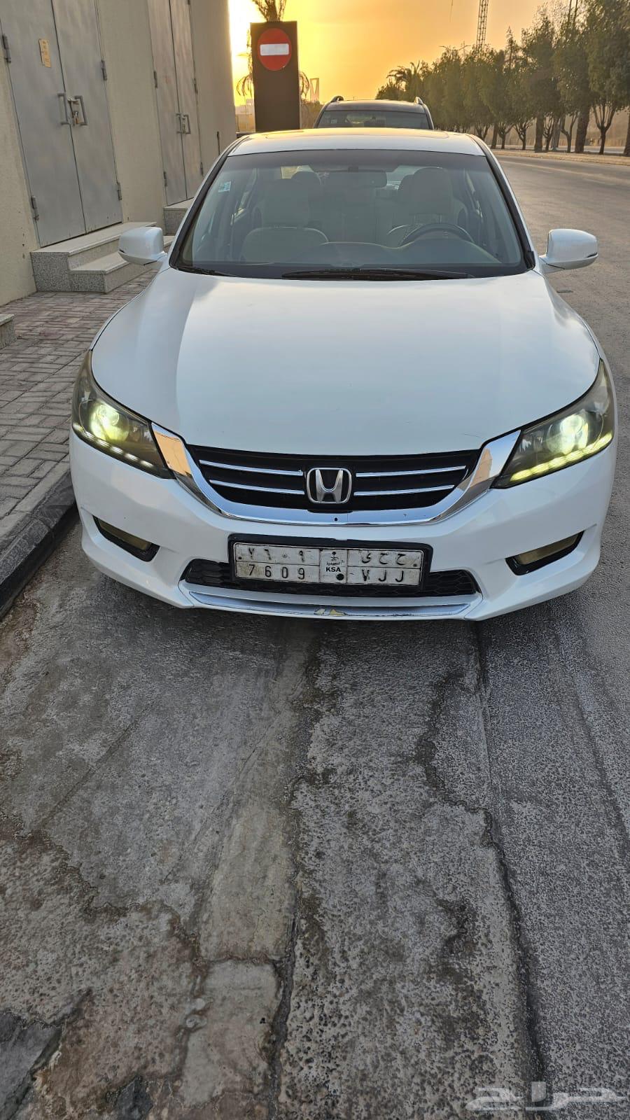 هوندا أكورد 201464435625202817110