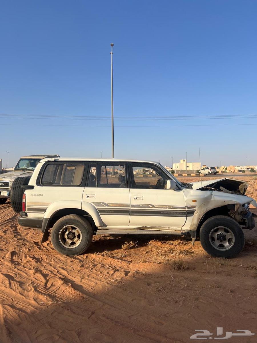 جيب فكسار 94 مصدوم. تم البيع جاري تحويل العمرله64439226101633114