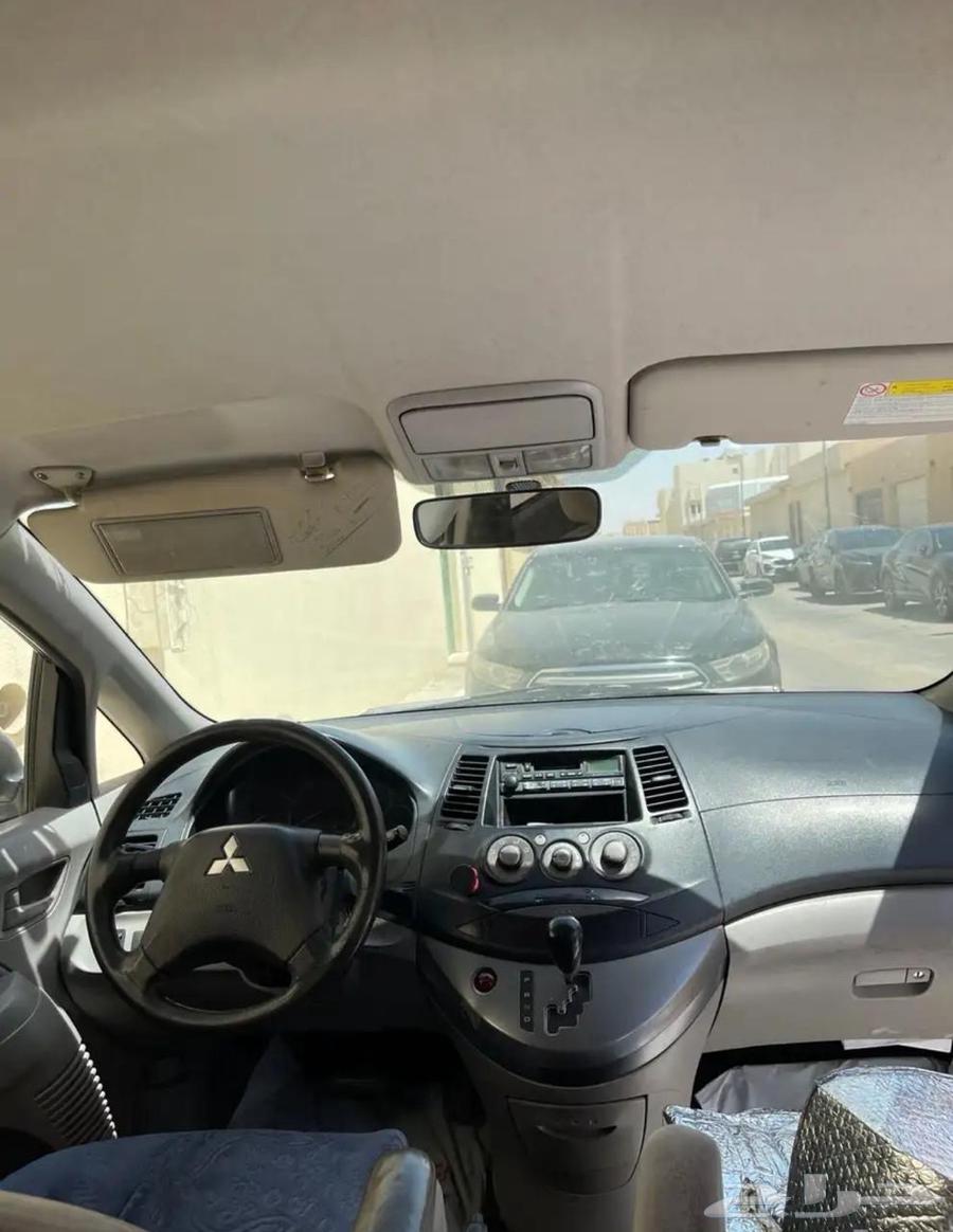 ميتسوبيشي جرانديز64438753482626114