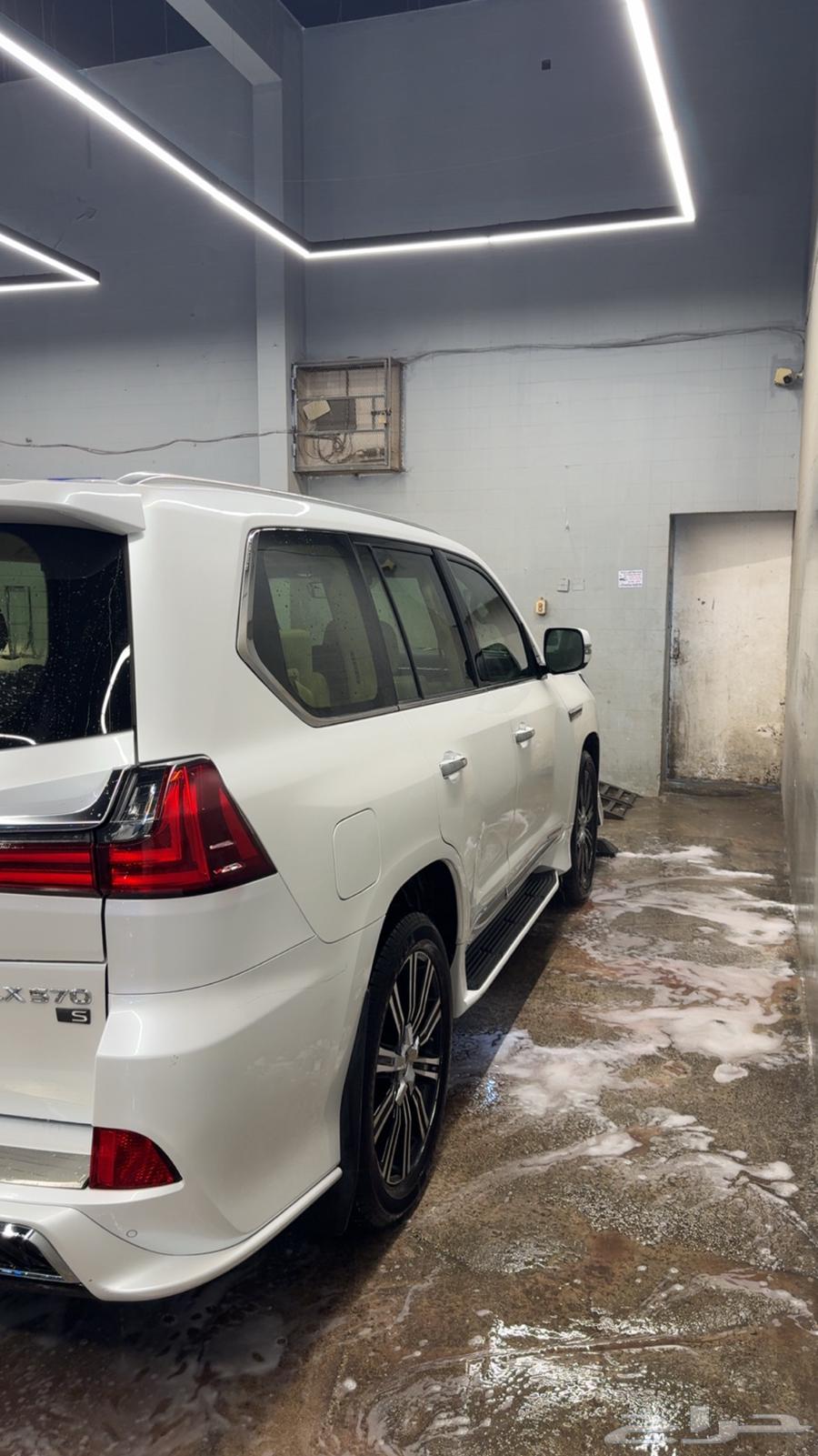 للبيع لكزس LX 202064446243359747113