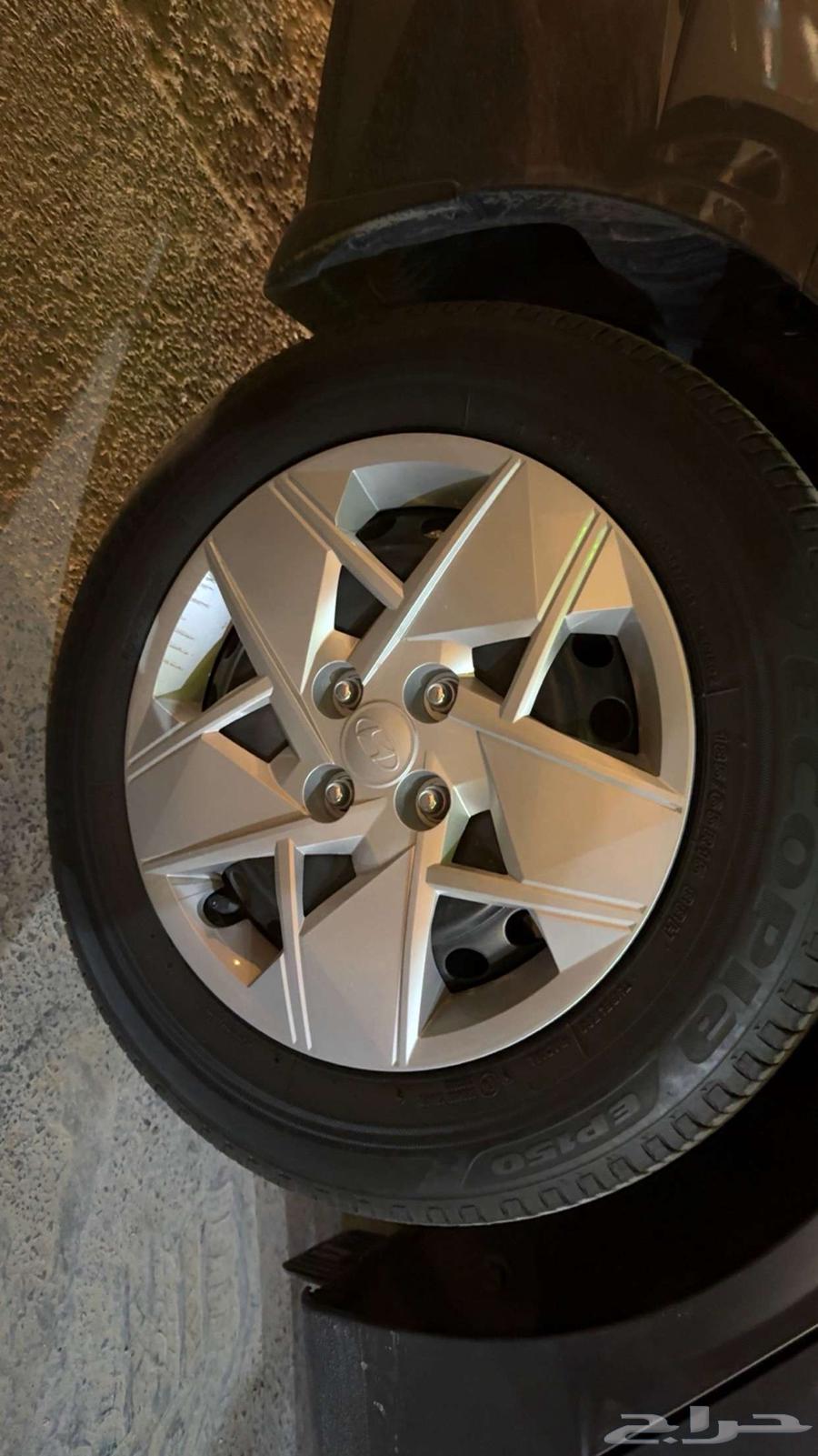 طيس هونداي اكسنت 2024-2026 مع جنوط وكفراتها64450717967106110