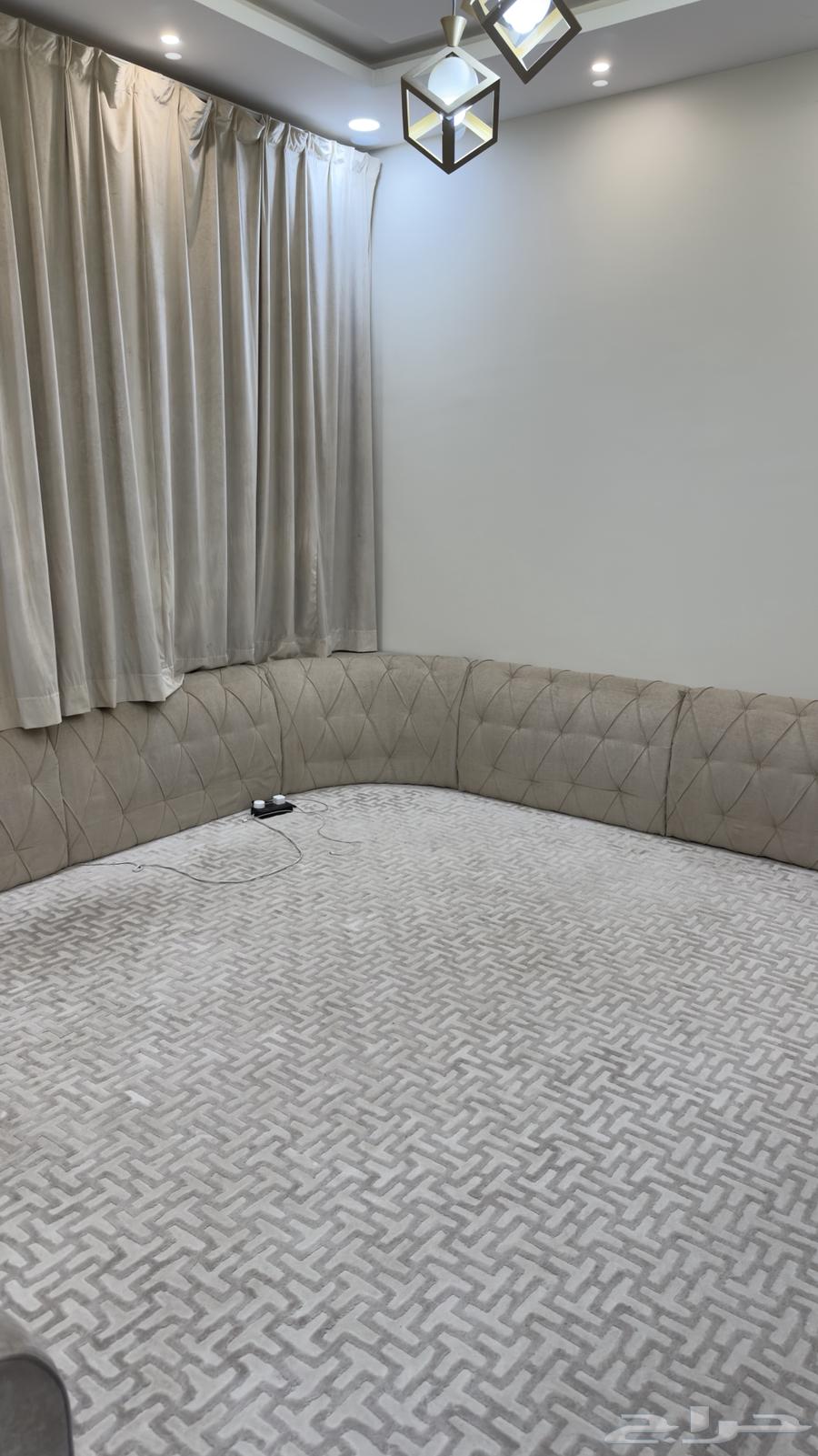 Set of mat, cushions, and curtain64310571441923113