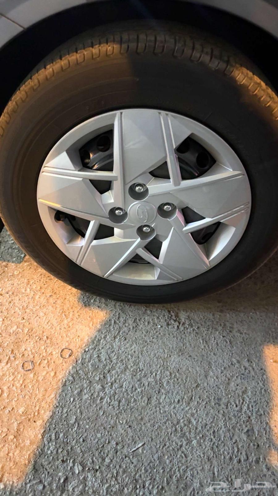 طيس هونداي اكسنت 2024-2026 مع جنوط وكفراتها64450717967106112