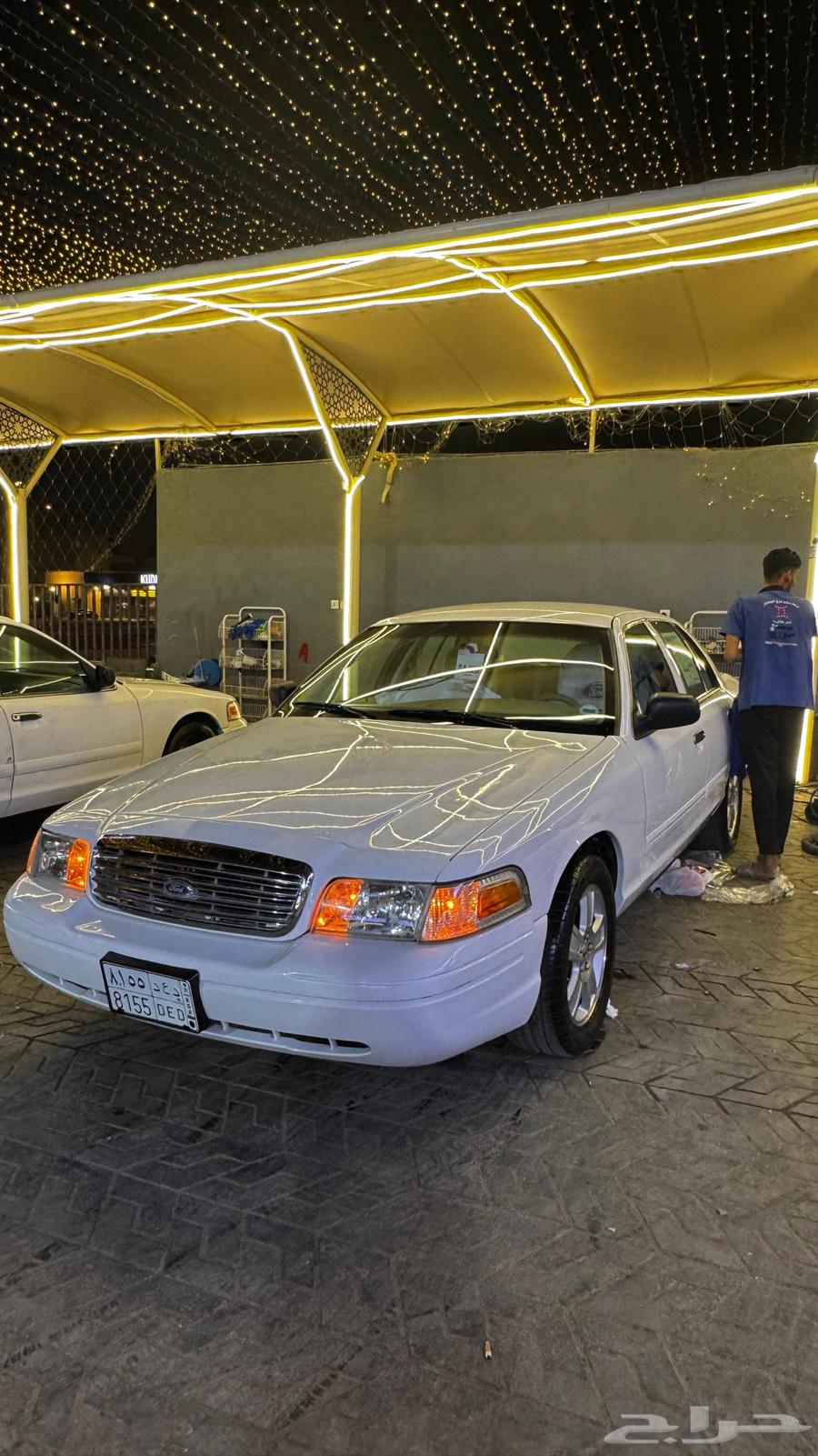 فورد كروان فكتوريا64374229993987110