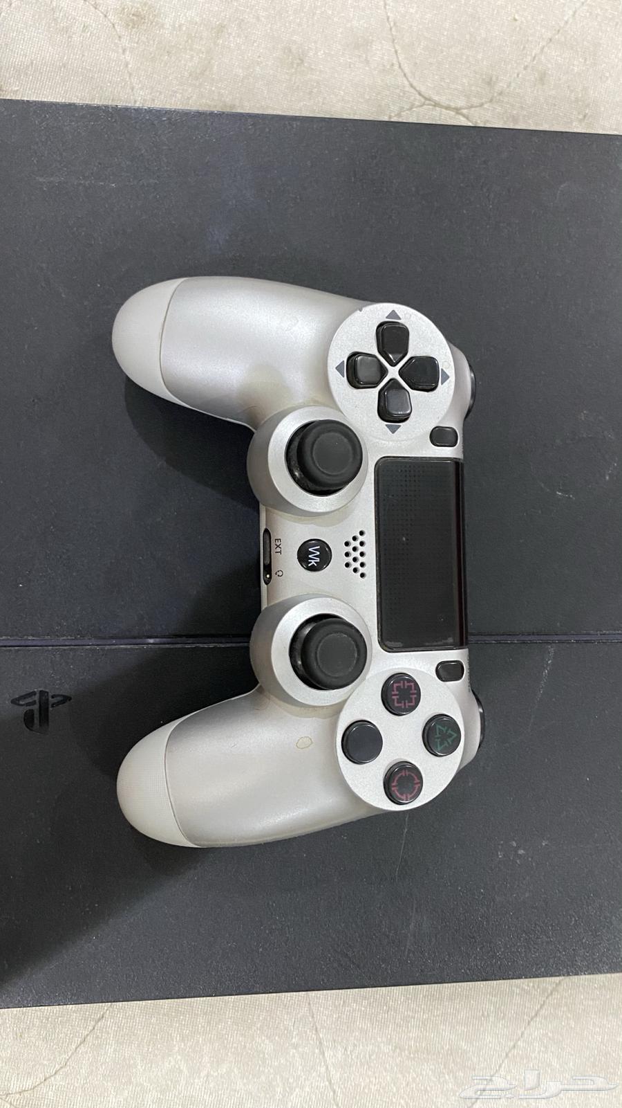 سوني 4 مع كامل اغراضه نظيف64307687692929114