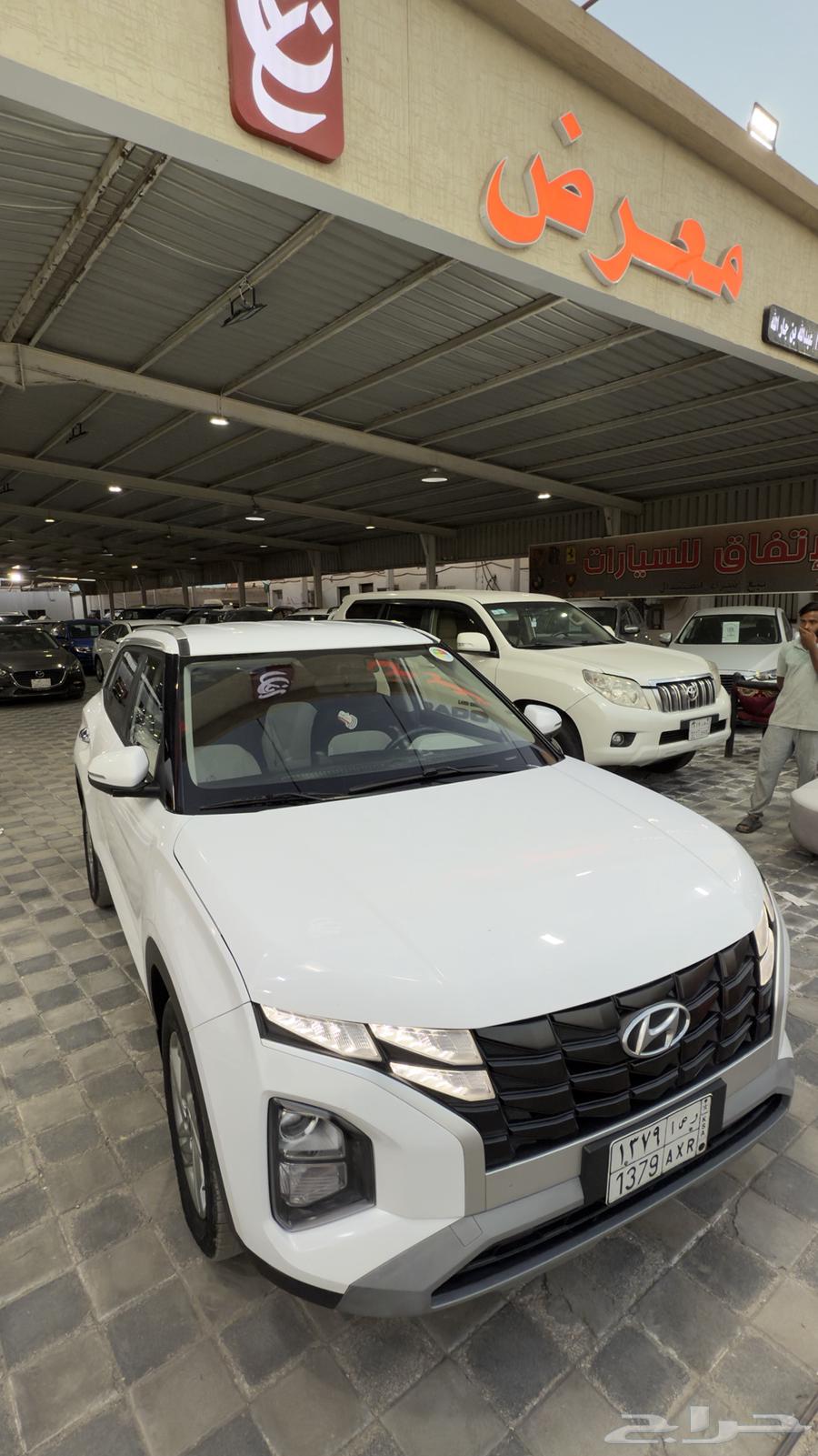 هونداي كريتا 2023 1600 سي سي ممشى 100 الف فقط بسعر طيب64443843219713111