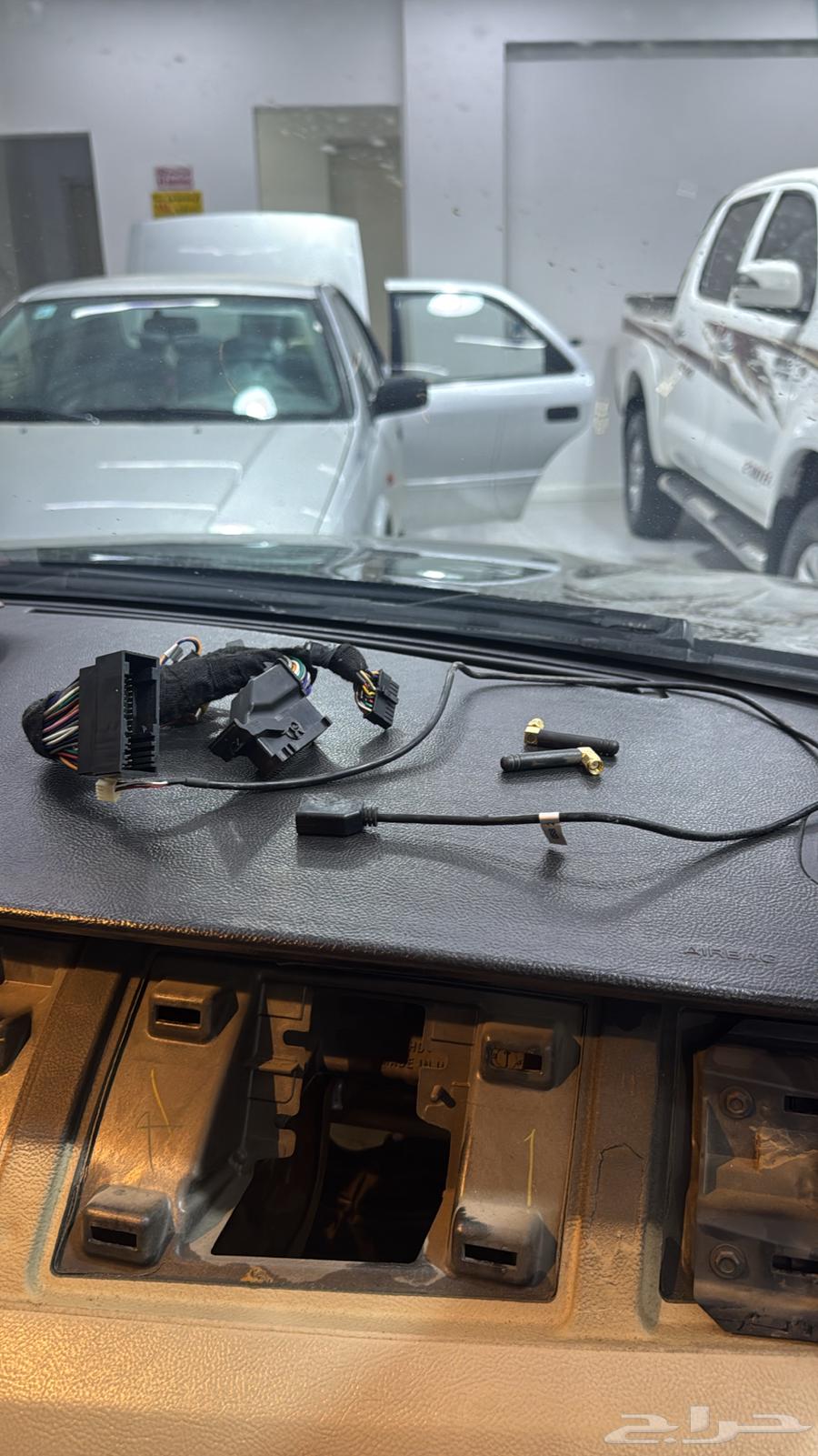 وصلة ابل كار بلاي واندر ويد اوتو للتورس 13-1964446162347649110