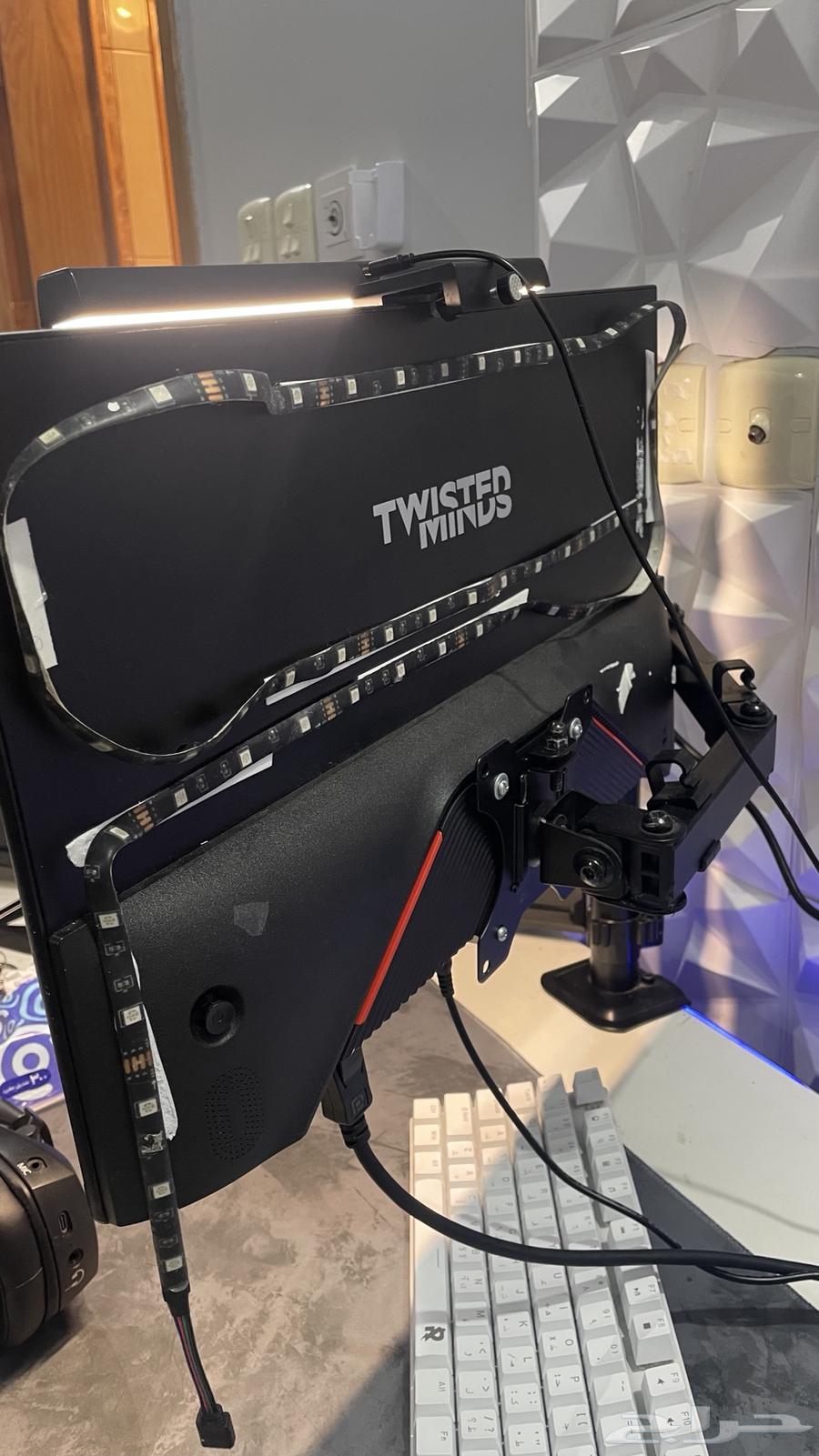 شاشه قيمنق 22 بوصه64440274367490114