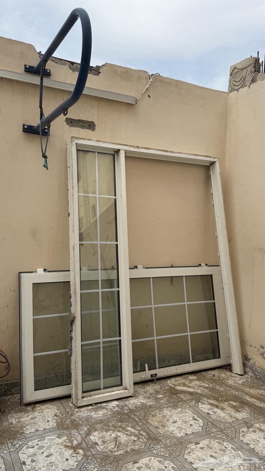 باب وشباكين ألمنيوم64311445641347111