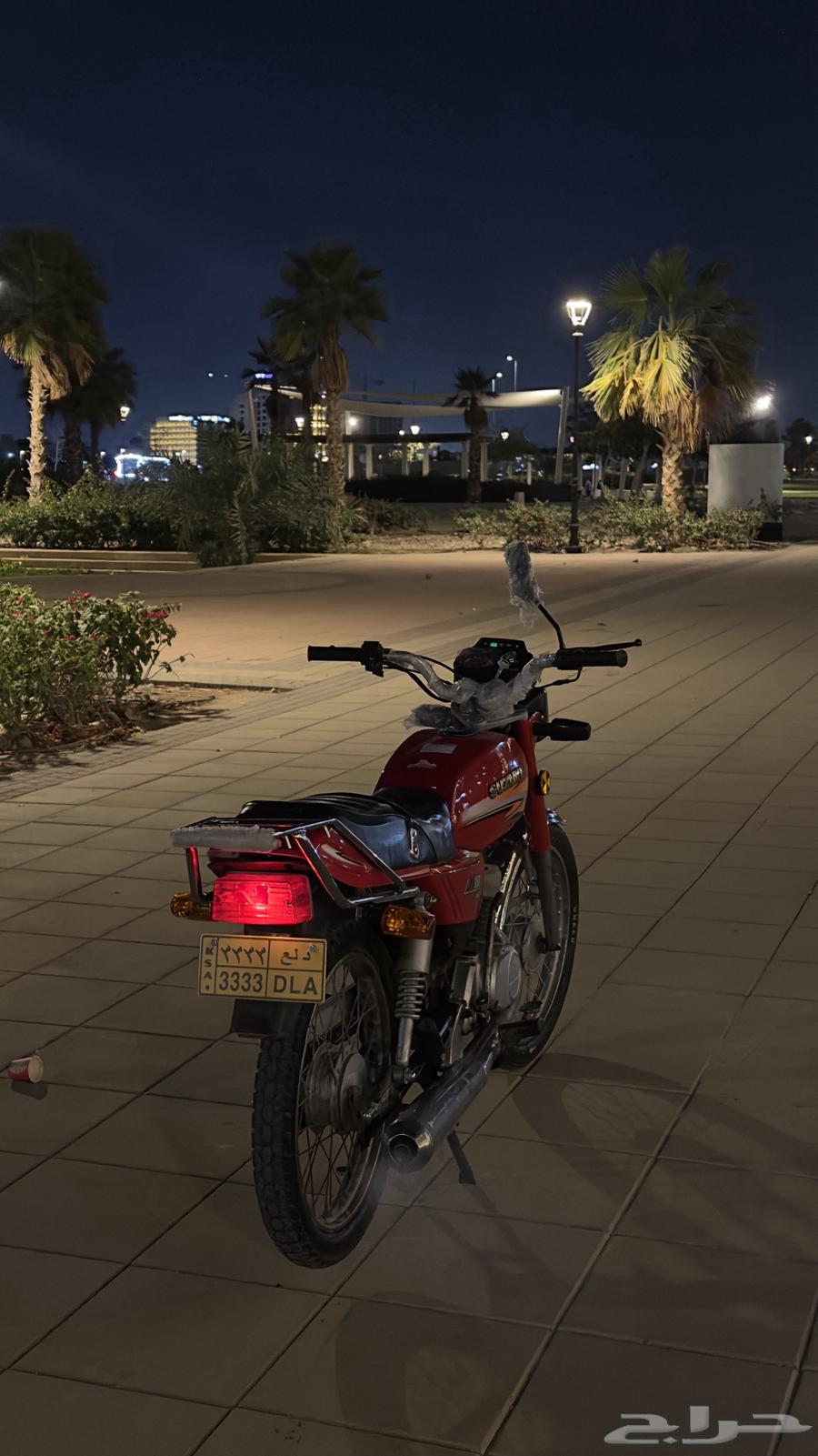 Ax10064440968434690112