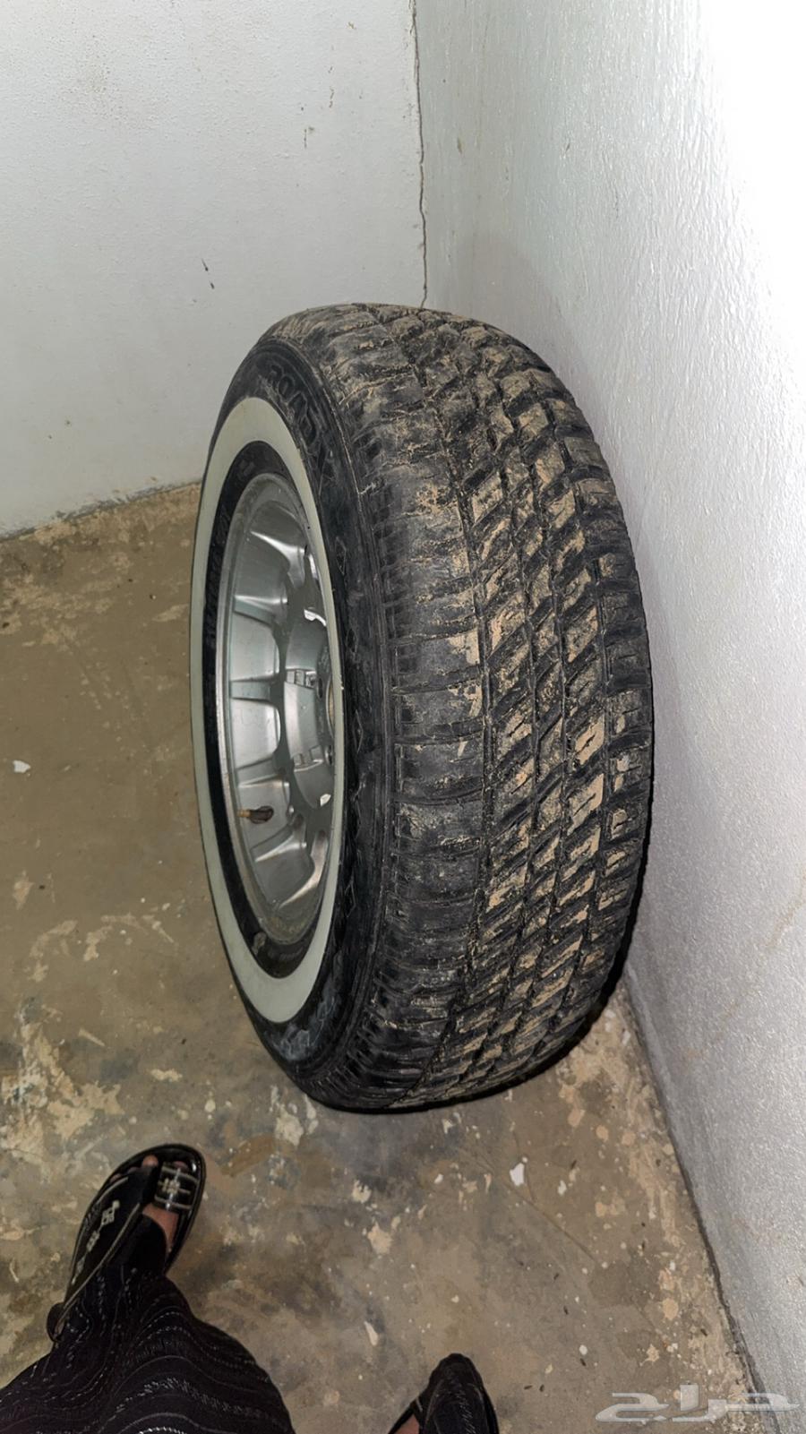 اربع جنوط فورد وكفرات مقطعه64451889645313112