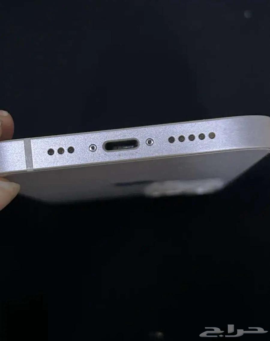 iPhone 1364312747738882114