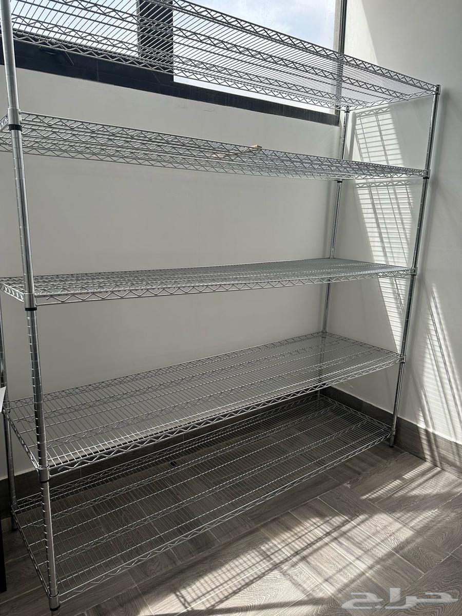 Five storage shelves measuring 2m 0.60cm 2m64451740894721110