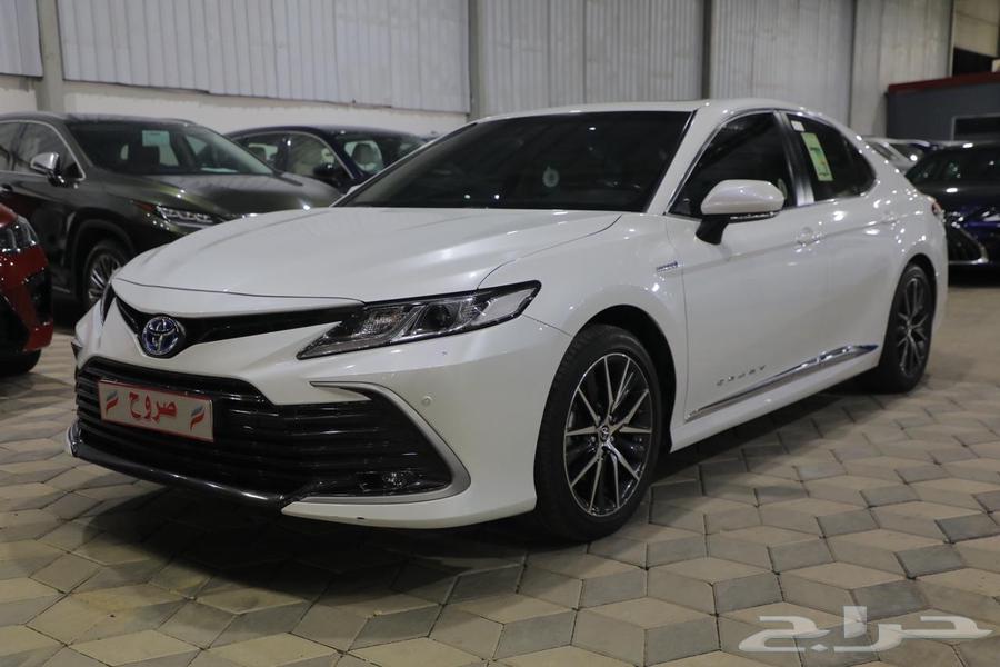 تويوتا كامري GLE هايبرد 2024 شبه الجديد64384772444931111