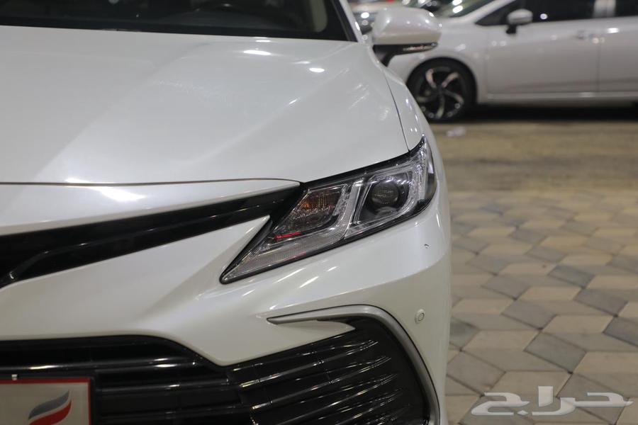 تويوتا كامري GLE هايبرد 2024 شبه الجديد64384772444931112