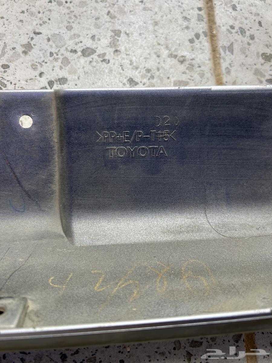 Rear Bumper Cover for FJ, Number One, Two Pieces, Used Agency64446549661697113