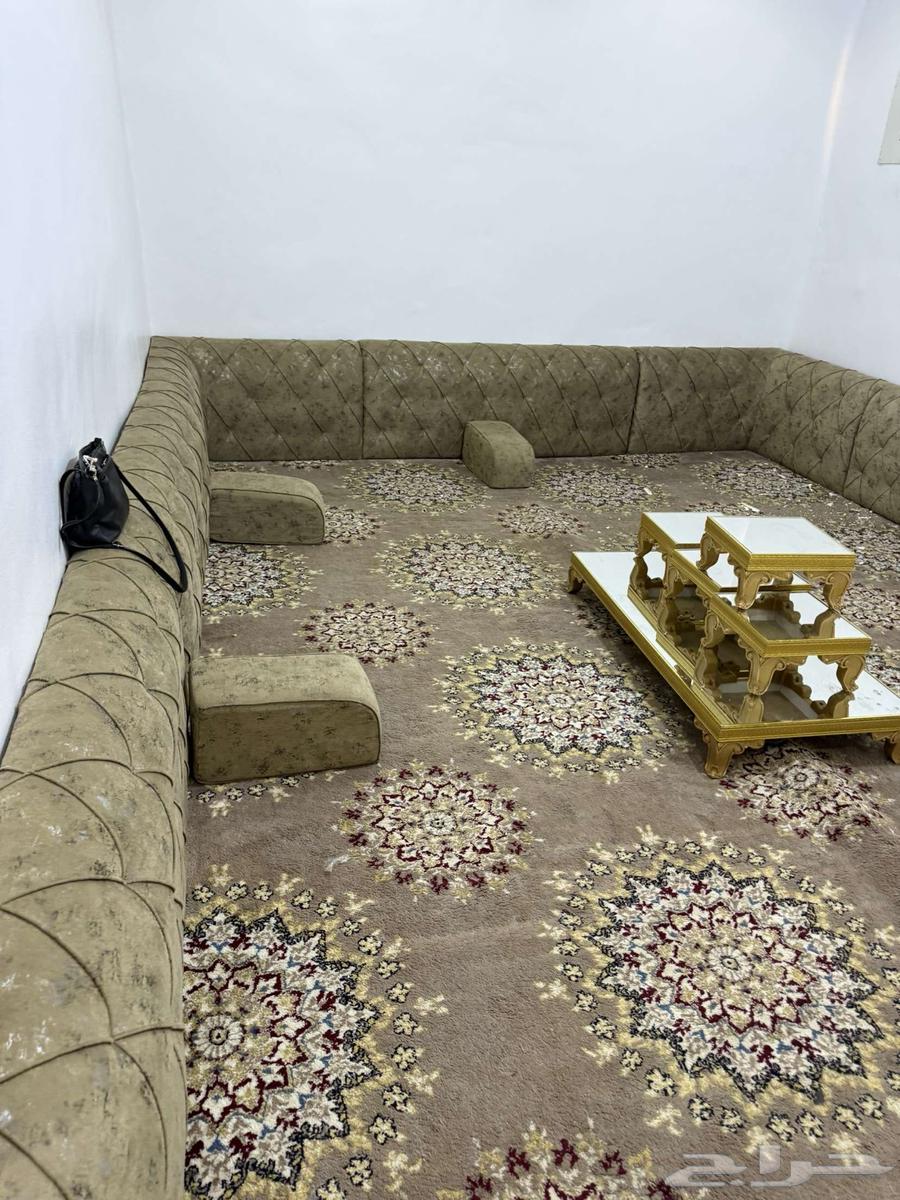 Set of cushions and mat for 999 SAR, curtain and tables for free64376124813185110