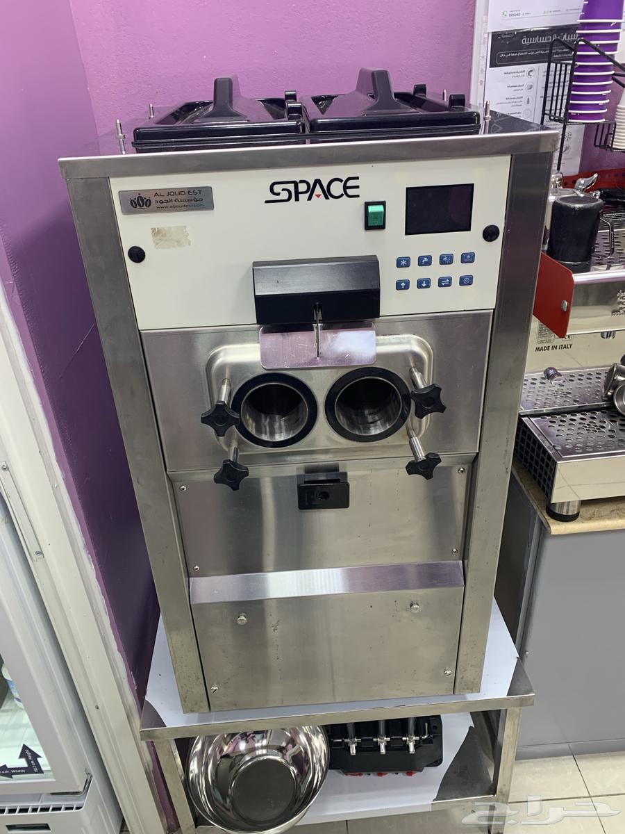 Ice cream machine64441526290434111