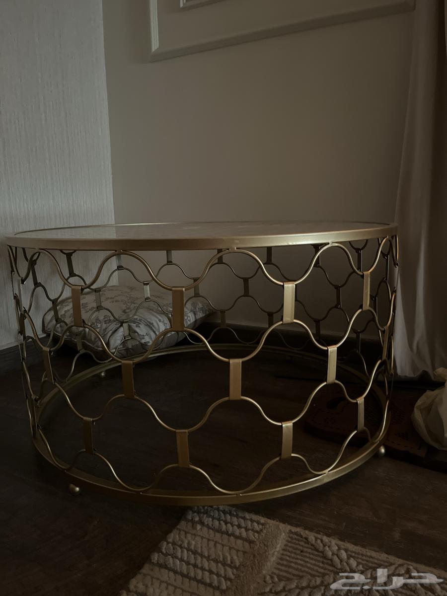 طاولة للبيع64305190434179112