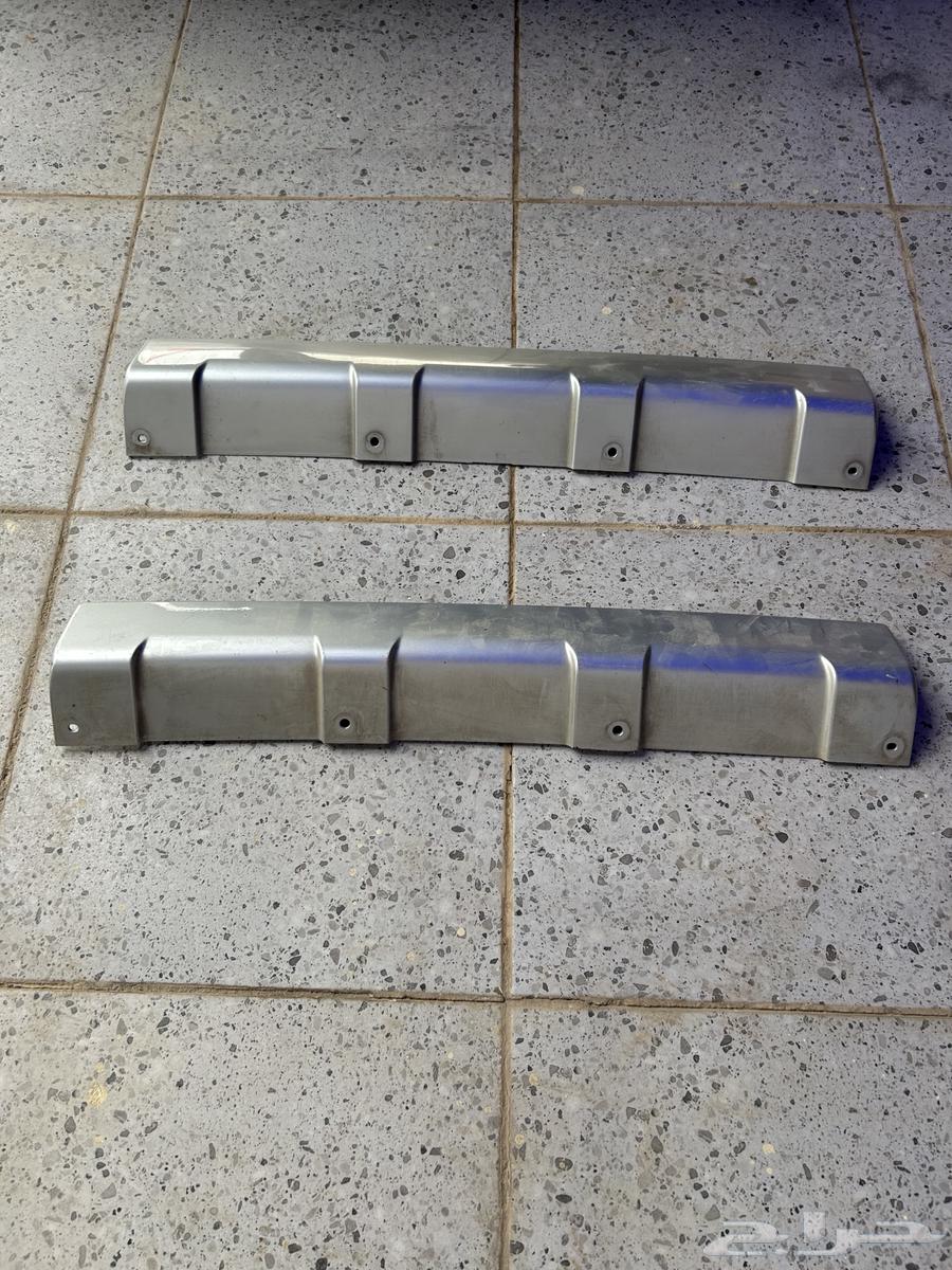 Rear Bumper Cover for FJ, Number One, Two Pieces, Used Agency64446549661697110