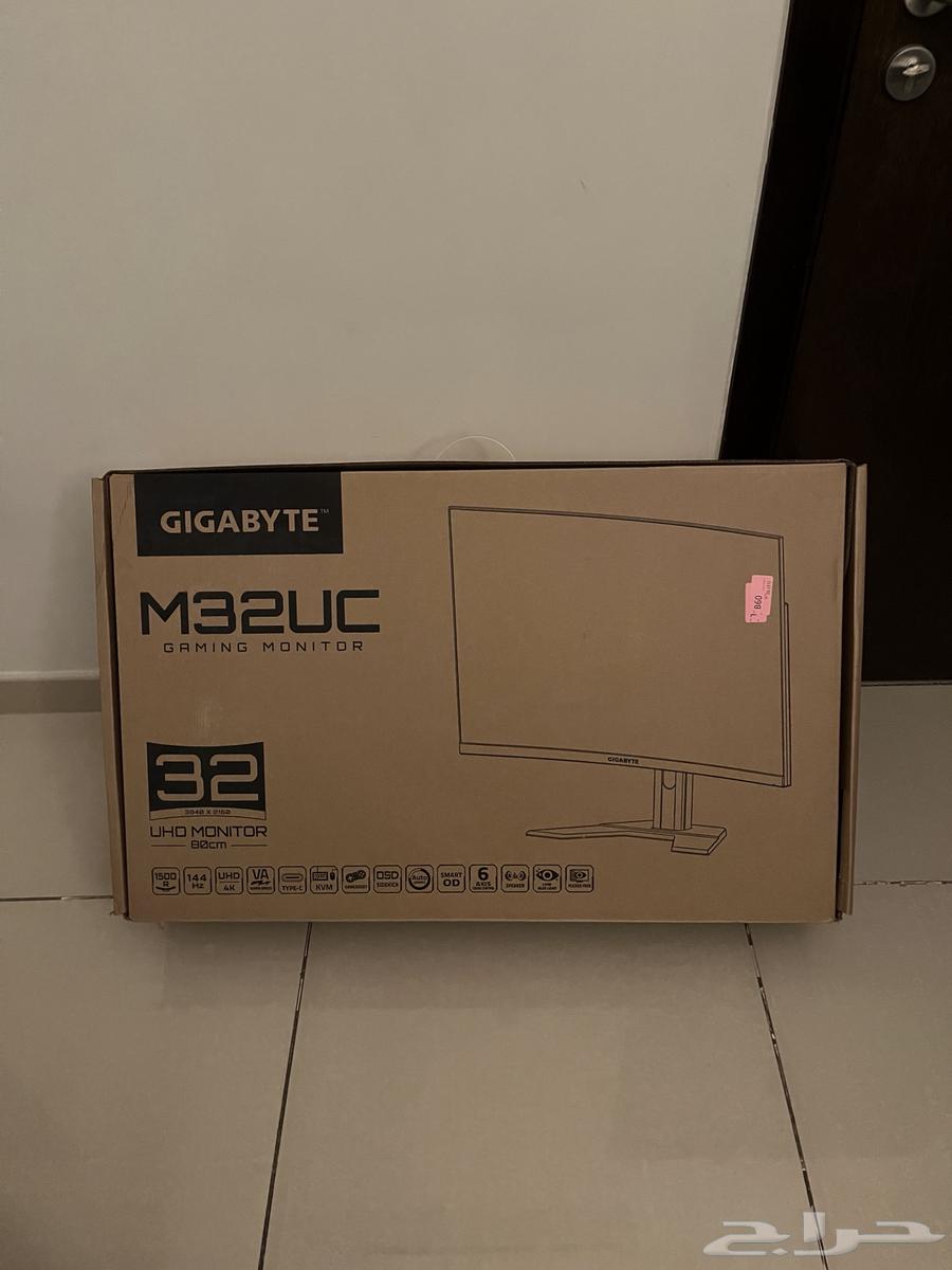 Gigabyte M32CU 4K Gaming Monitor للبيع شاشة64303841858563114