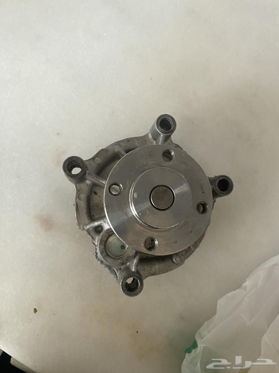 طرمبة ماء فورد ماركيز   فيكتوريا2003 الى 2011 نظيفه64448023774337111