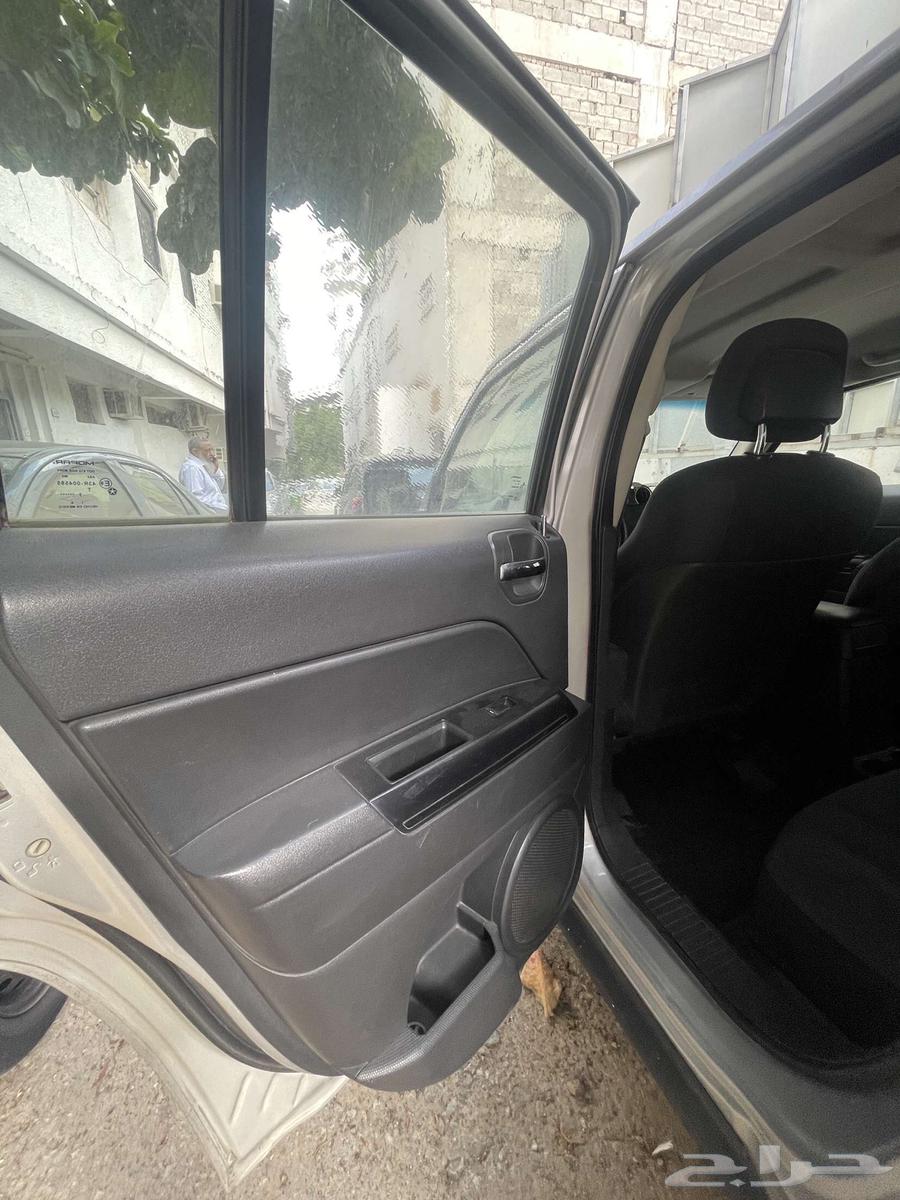 سياره جيب باتريوت64448713561985114