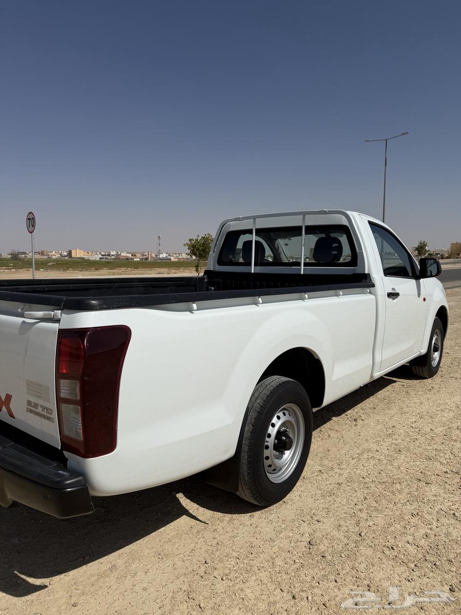 للبيع ايسوزو موديل 2016 نظيف64446404042115113