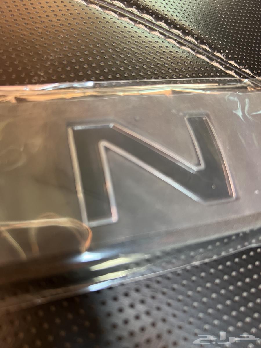 للبيع شعار رنج روفر64445323478657111