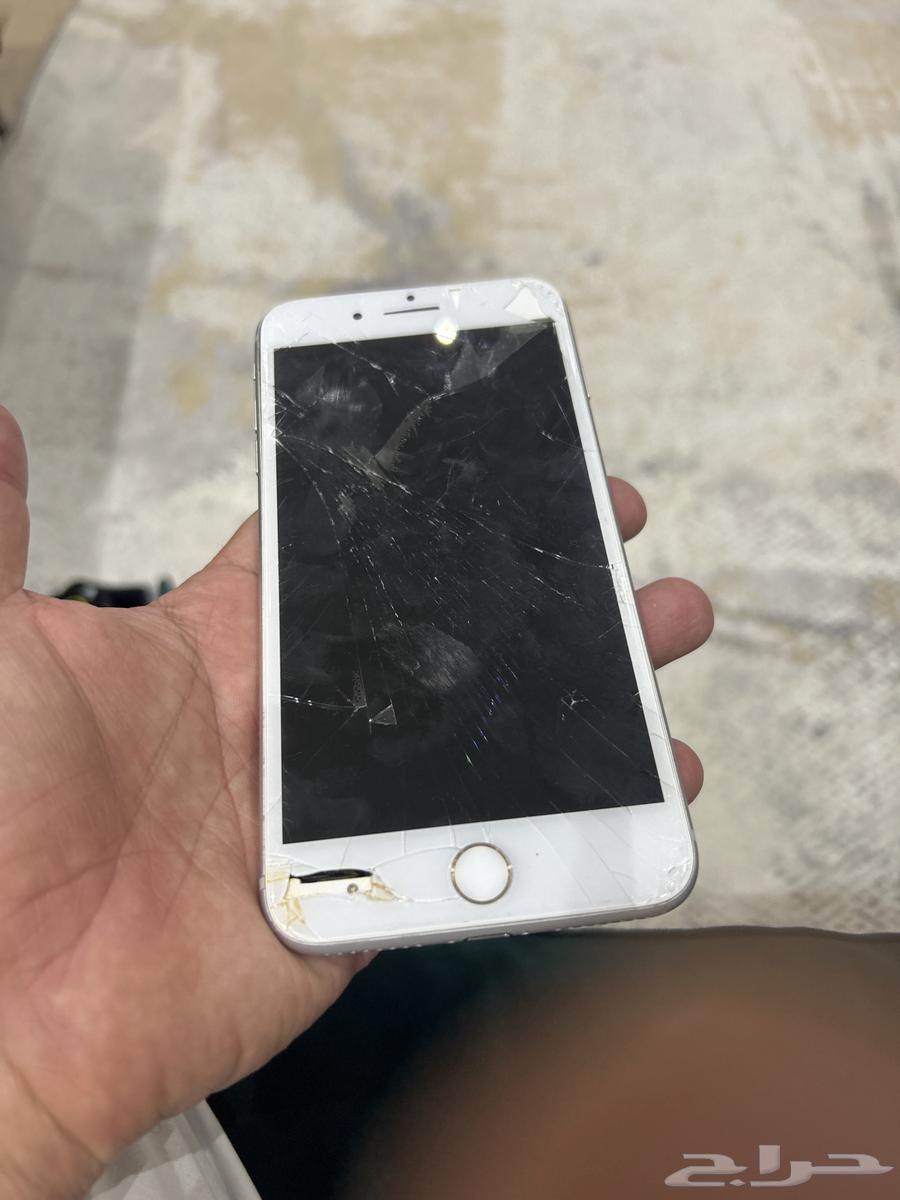 مجموعة آيفونات للبيع64309083296771111