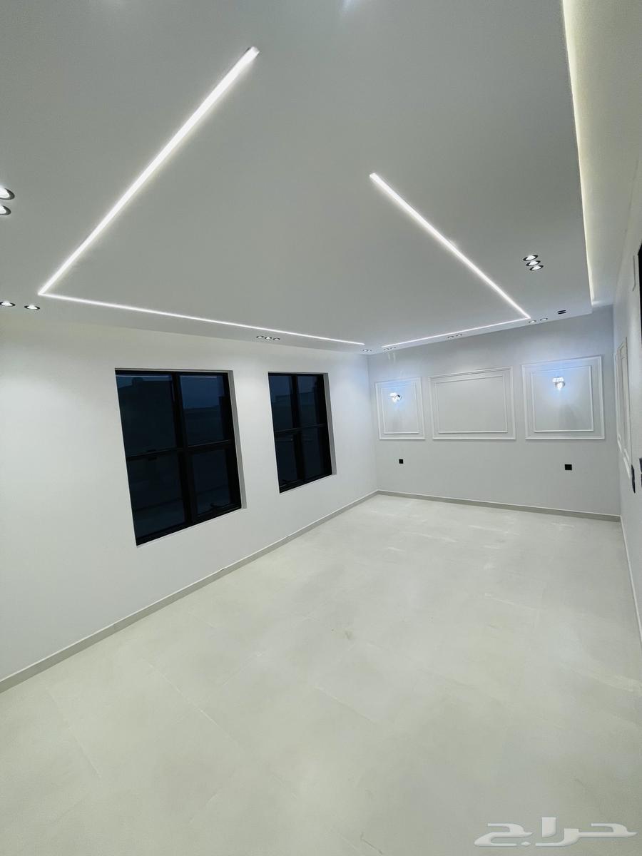 Luxury upper apartments with elevator and rooftop, prime location surrounded by services63613611361537111
