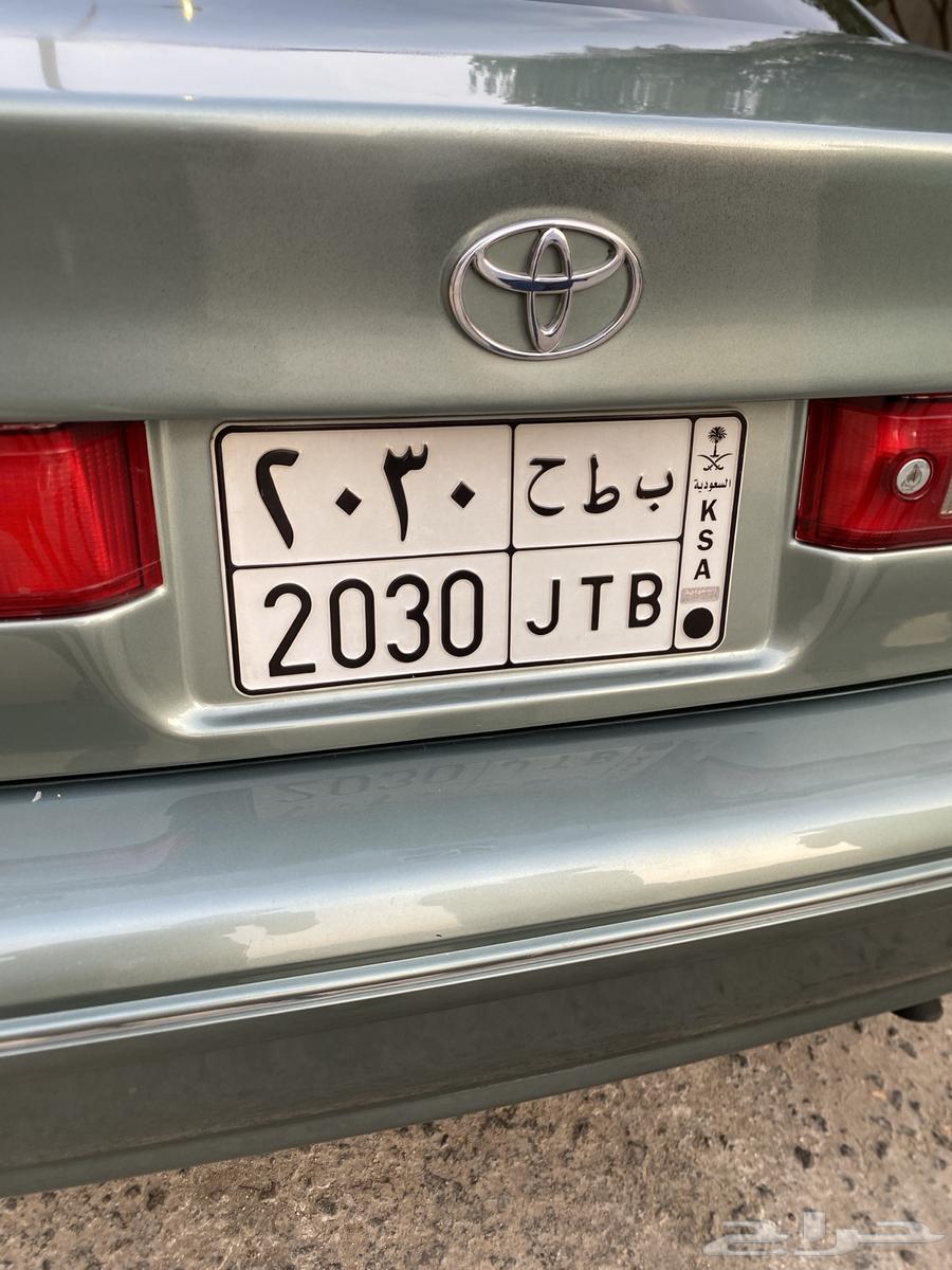 A distinctive vision plate B T H 203064452009639938110