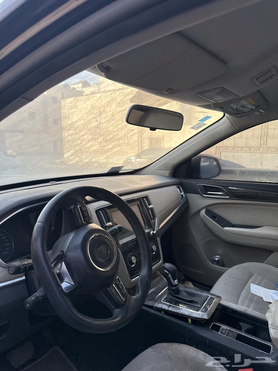 Hello, I'm offering an MG X5 2019, semi-full, needs an engine64441485610370112