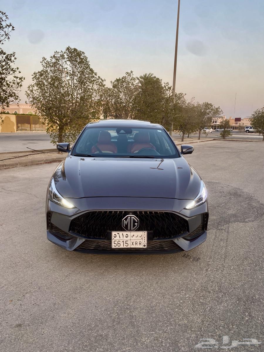 MG GT64440437610754113