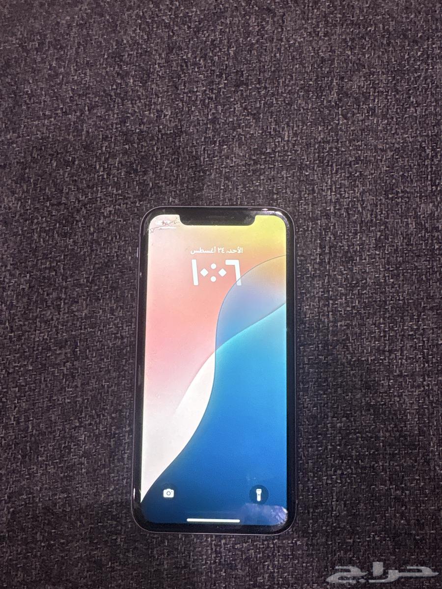ايفون 11 شغال نضيف منفك64311834896771111