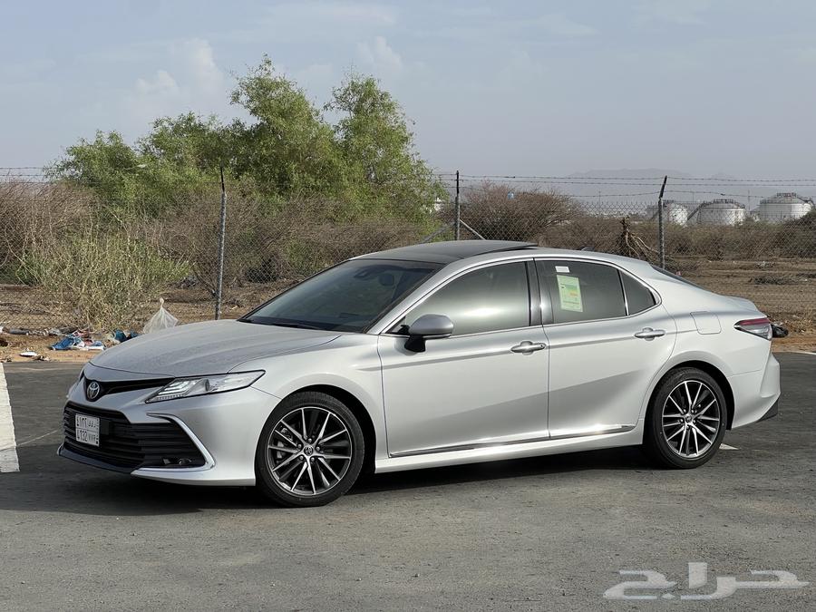 كامري 2023 قراندي ماشي 3 الاف فقط - مخززن64447560671106111