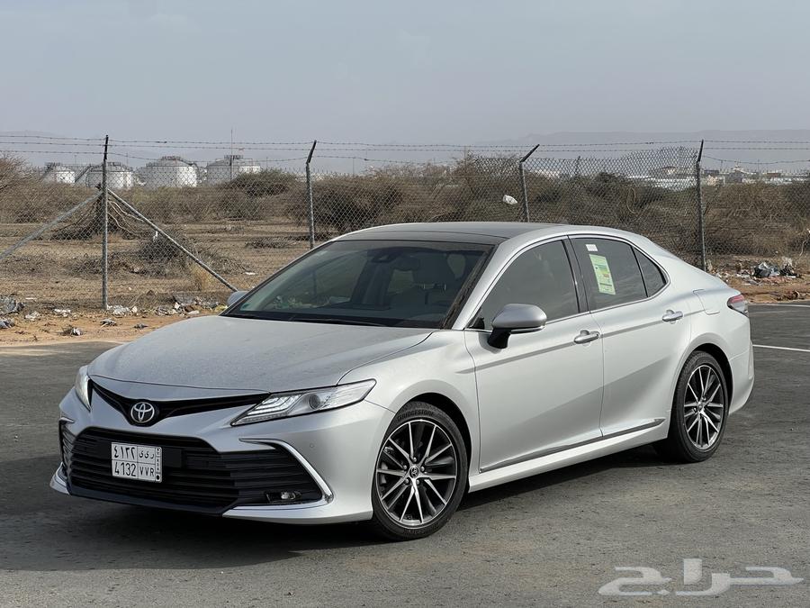 كامري 2023 قراندي ماشي 3 الاف فقط - مخززن64447560671106110