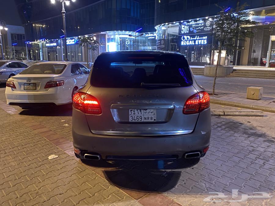 Porsche Cayenne S64441212739074110