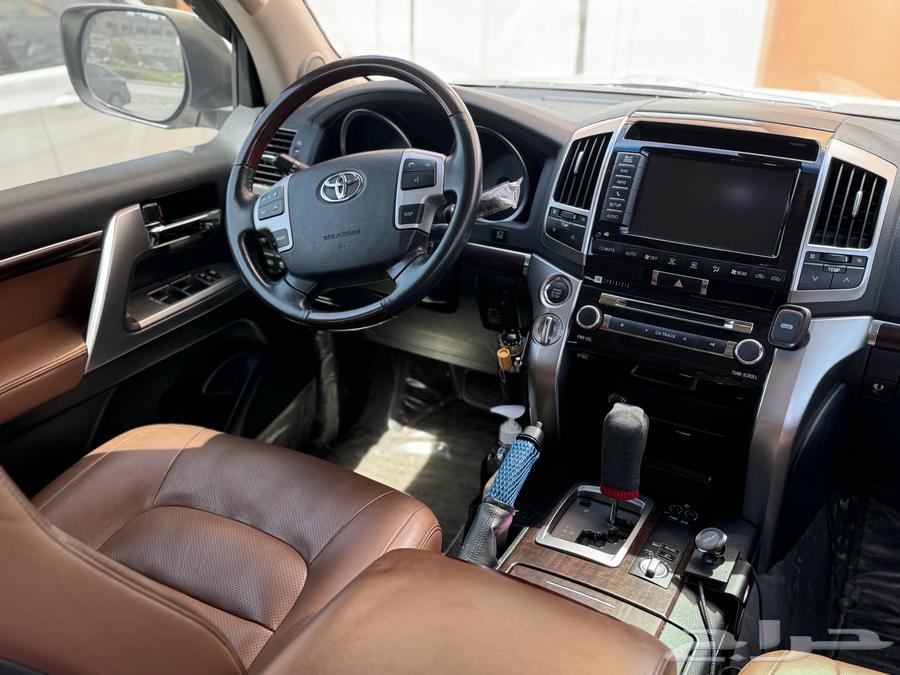 VX-R Imported Yahya Land Cruiser 201564441444858371110