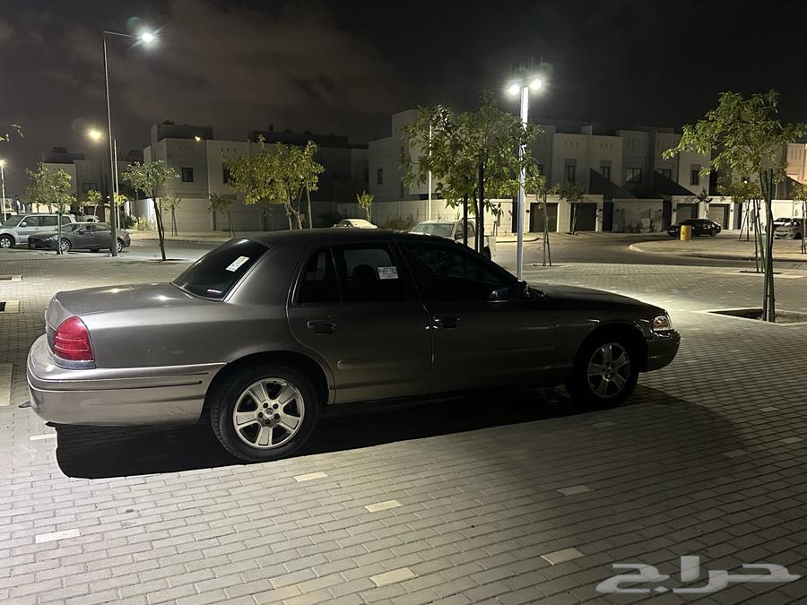 فورد فكتوريا للبيع64448713547522112