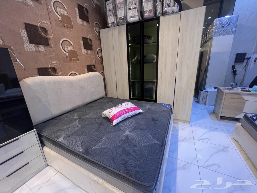 غرفه النوم كامله64311596566658110