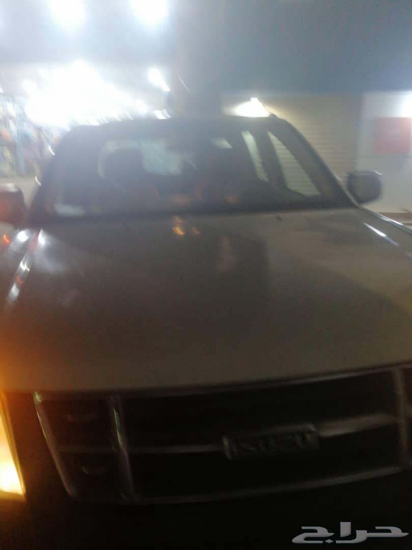 Isuzu El-Mashaa 369 and Double Middle 200864449220829057111