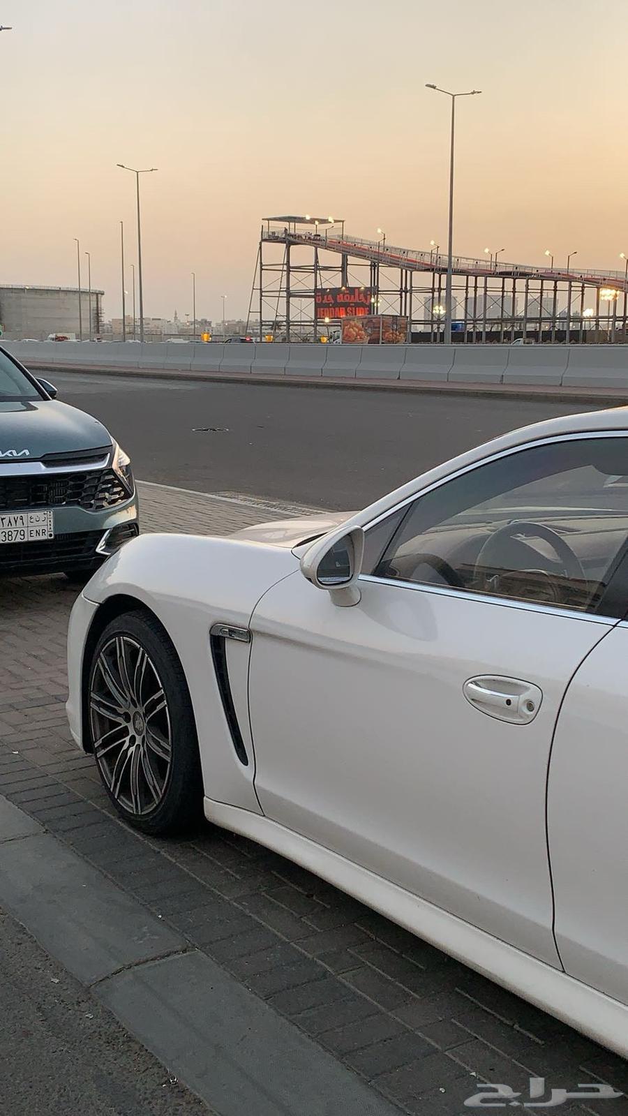 بورش باناميرا شبه مخزن للبيع او بدل مناسب64441103629826114