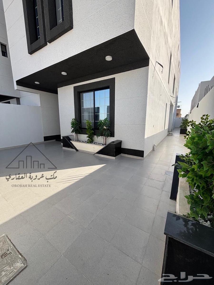 Apartments63613613093250111