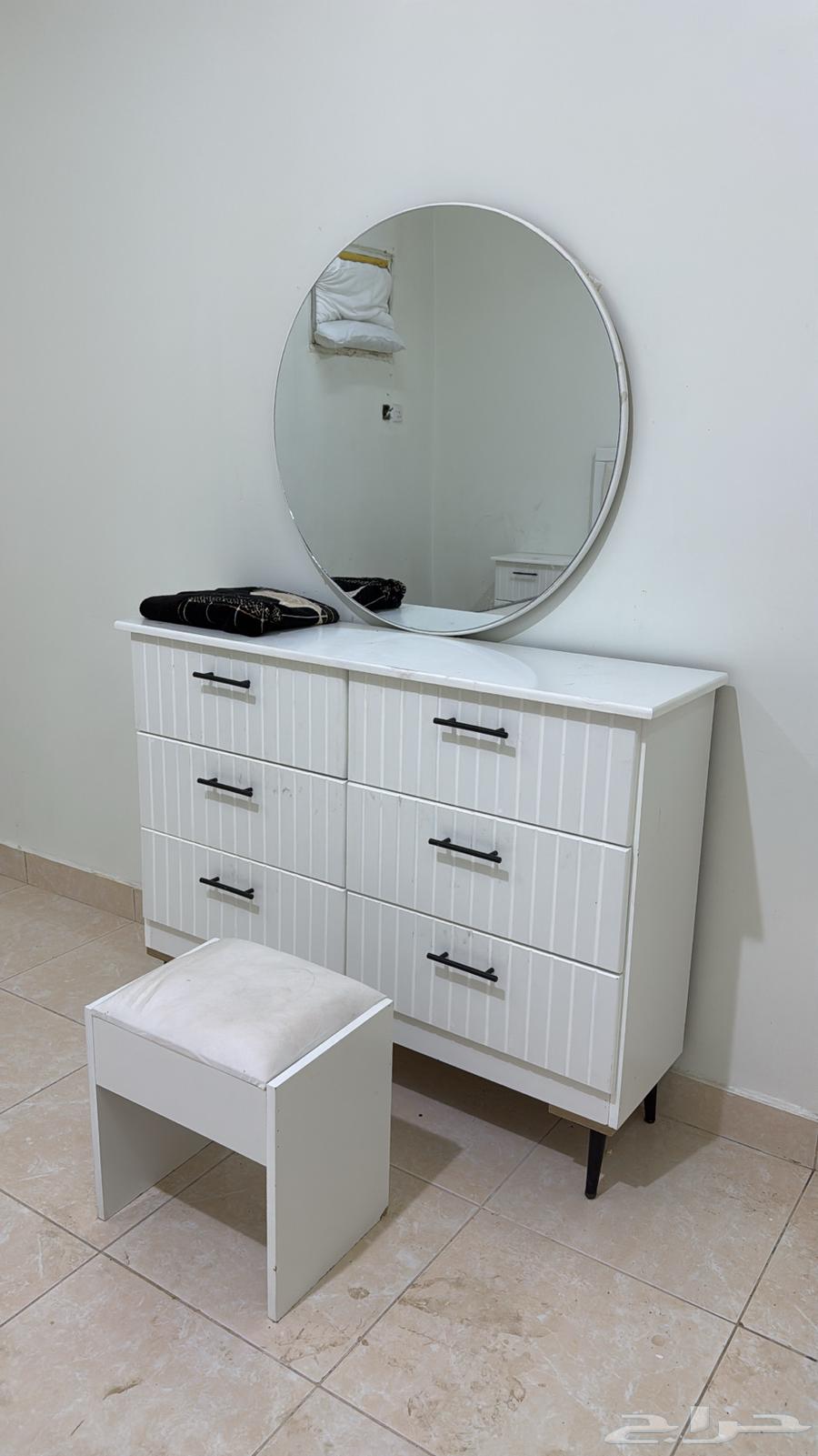 غرفه أخت الجديده استخدام 3شهور64320564041473112