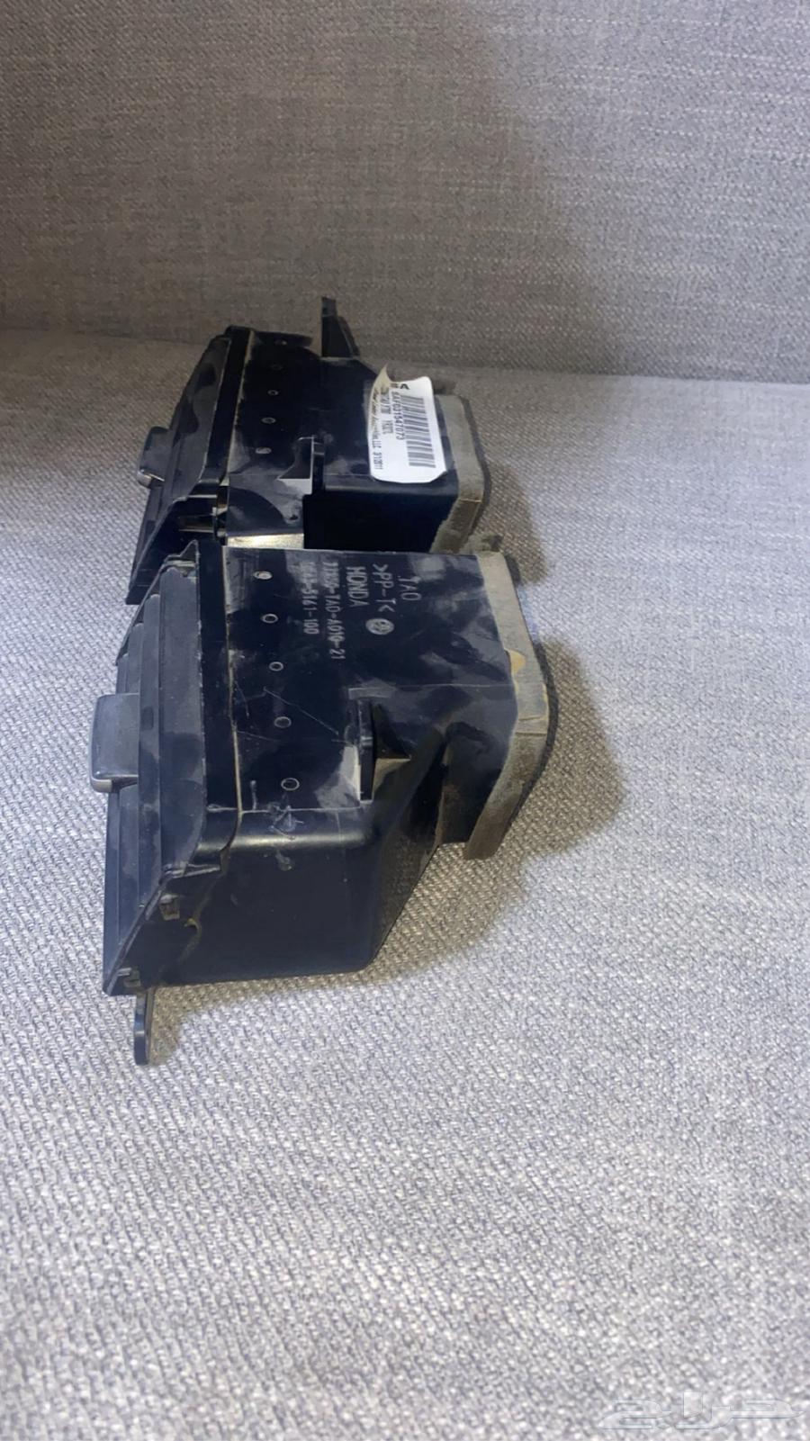 For sale 2012 Accord feather, clean and in good condition with original stickers, priced at 25064465254453378112