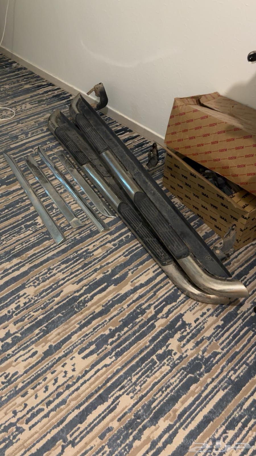 Side Steps (Pedals) and Covers for Hilux64457364033411110