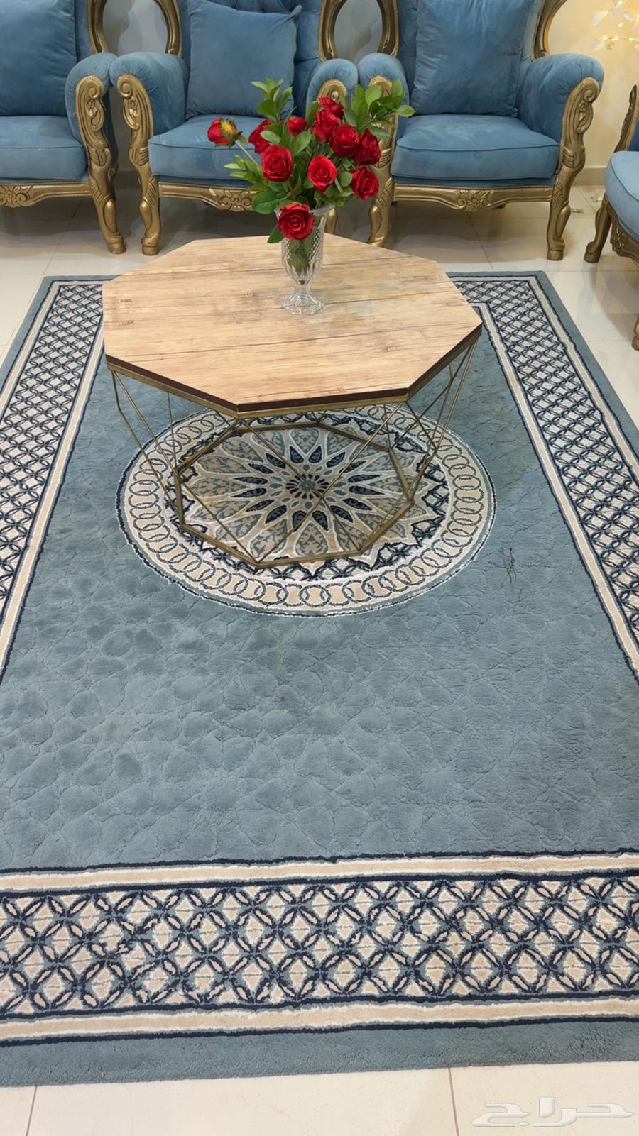 طاولات للبيع64321801077379111